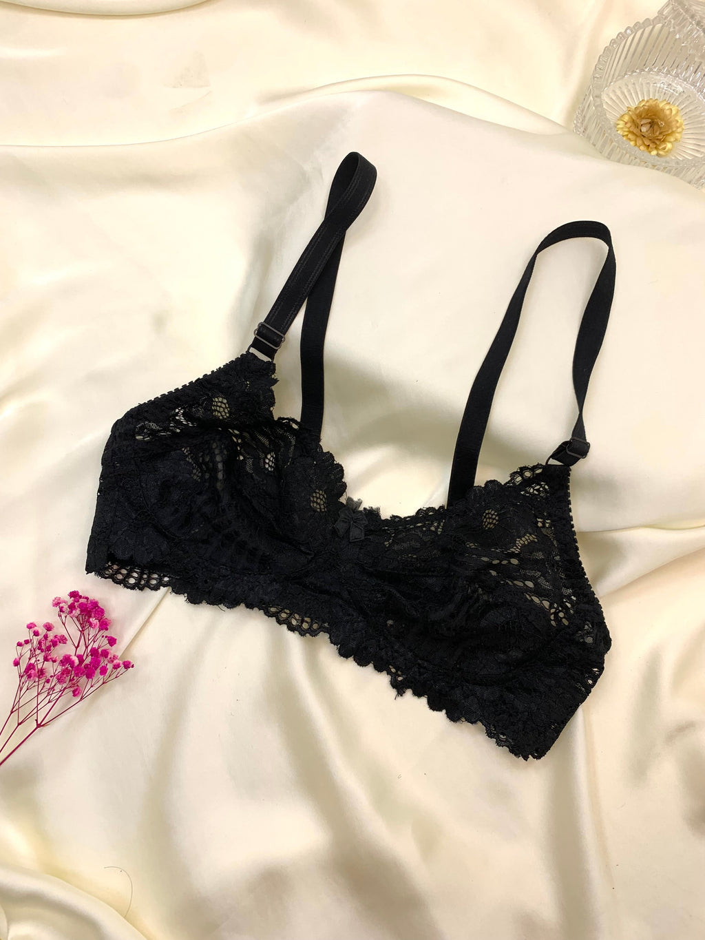 (32-42)b Elegant Lacy Cotten Net Bras Bundle Offer(R1)