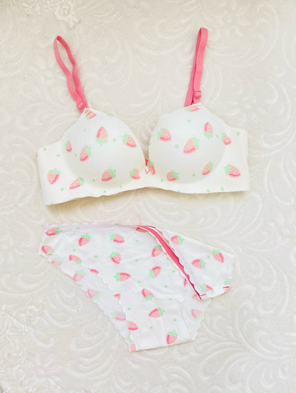 Strawberry Print Soft Comfort Bra Set 🍓