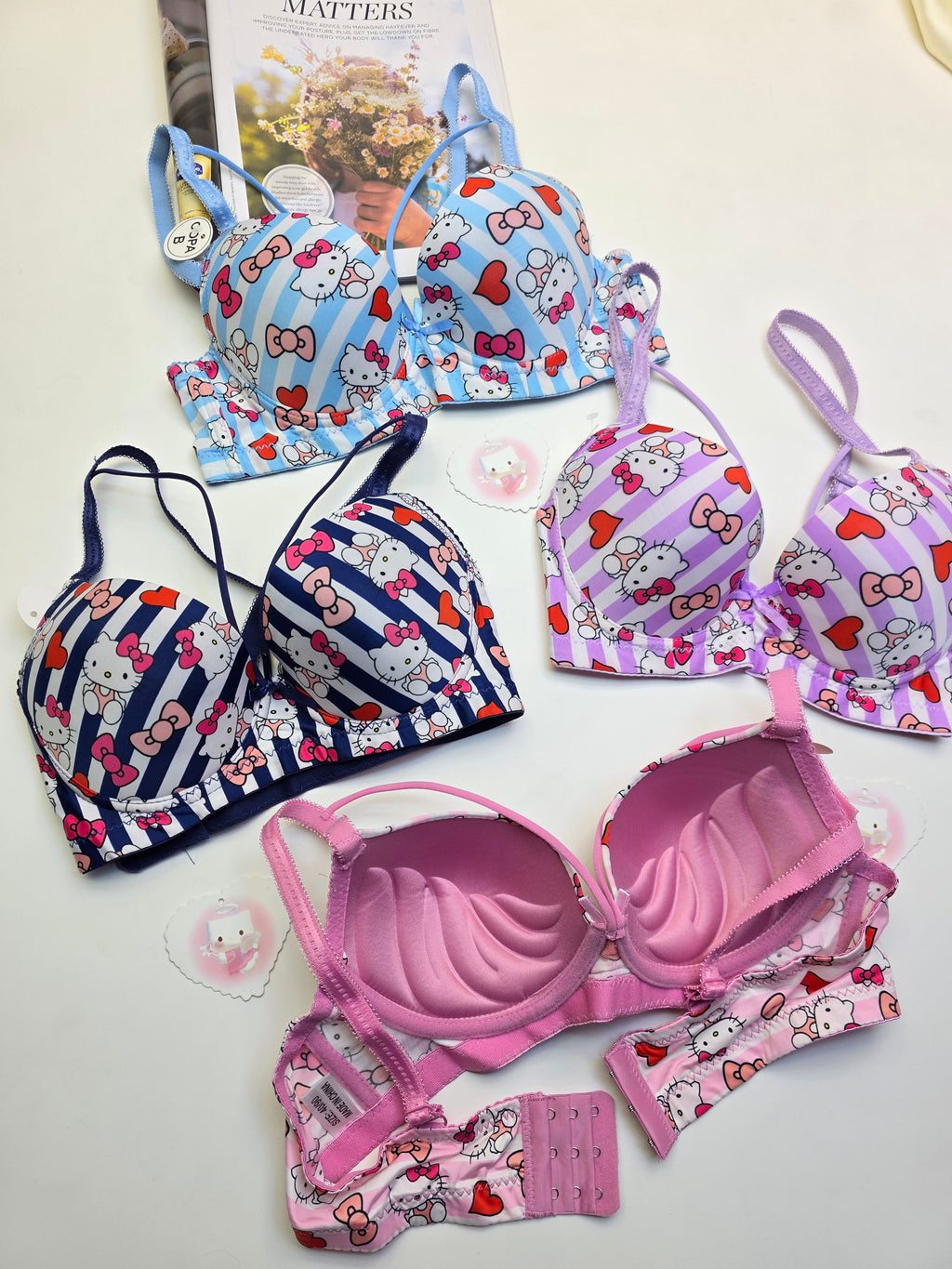(38-42)b/c  size Hello Kitty Daily-wear Push-up Bra2222B(306)*